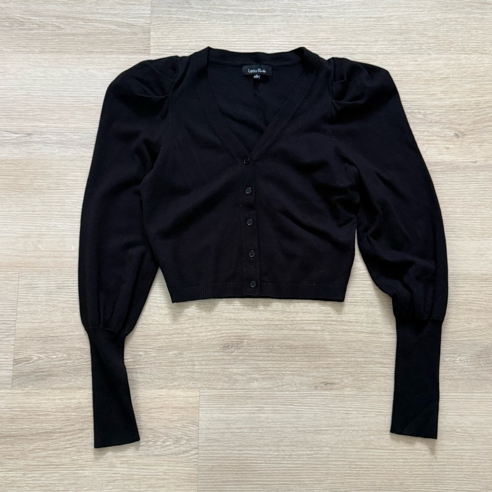 Lea & Viola Black Cropped V-Neck Cardigan with Lantern Sleeves - Picture 3 of 8